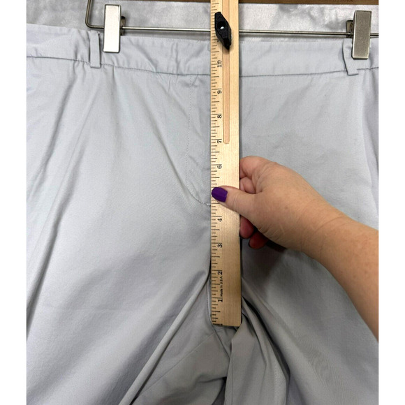 Talbots Shorts Womens 16 Gray Walking Bermuda Flat Front Pockets Stretch Golf - Picture 8 of 9